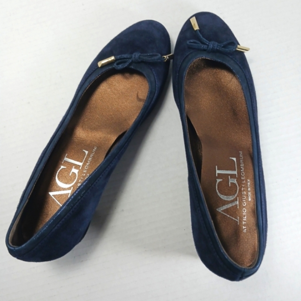 AGL Kristen Navy Suede Ballet Flats Covered Block Heels Rubber Sole EUC Sz 41 - Picture 6 of 15